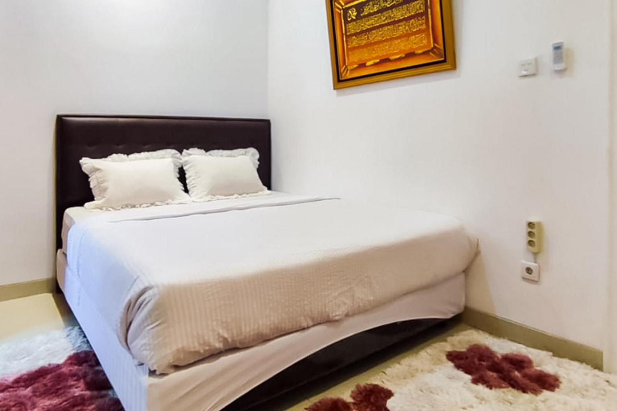 Reddoorz Syariah At Chilla Guest House Padang Экстерьер фото